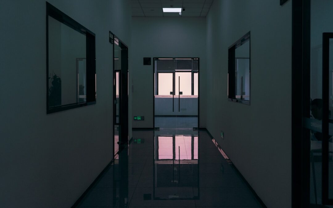Noční úklid kanceláří: kdy dává smysl a co obnáší